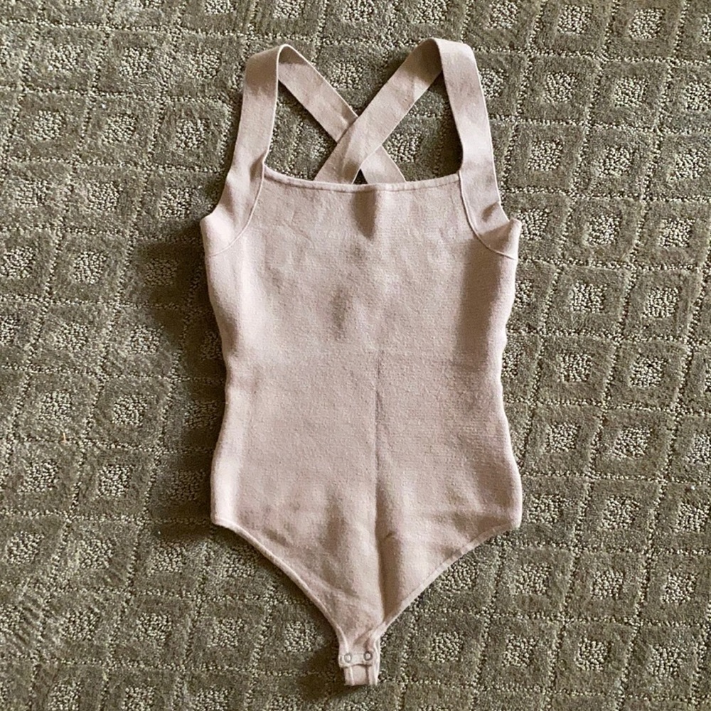 Abercrombie beige bodysuit